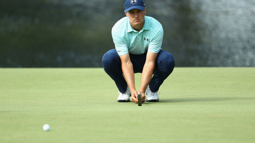 How to tackle short breaking putts with the 'Five Tee Routine'